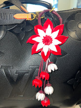 Load image into Gallery viewer, Leather Flowers
